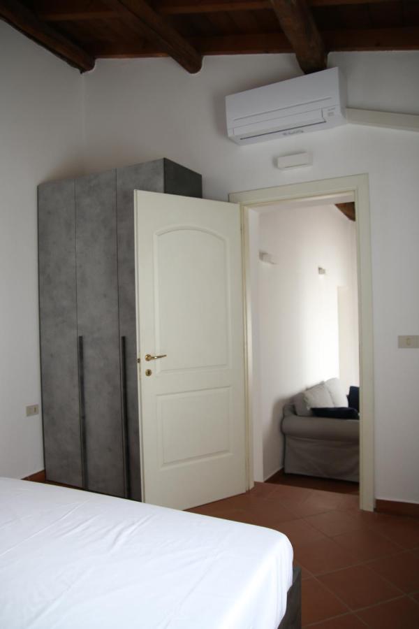 Apartamento Le Vie del Centro Ferrara Exterior foto